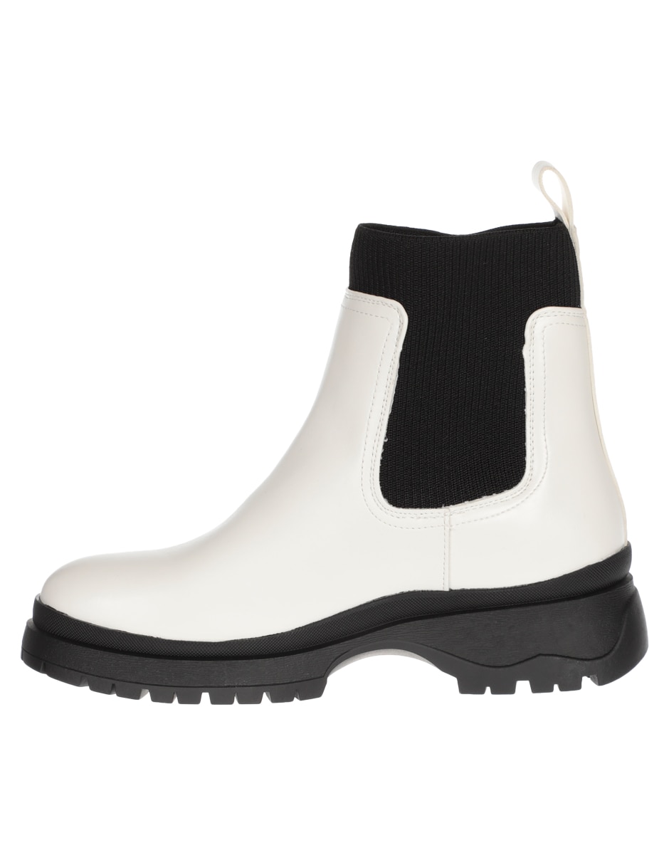 Bota arriba del tobillo para mujer